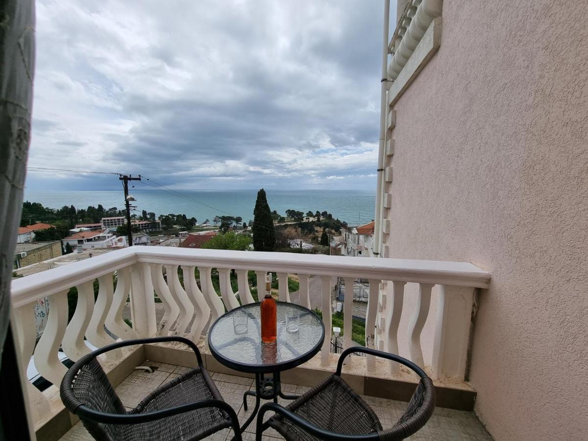 Apartments Adriatik Ulcinj Exteriör bild